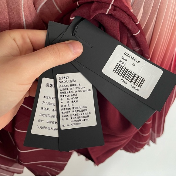 NWT Giada Made in Italy Pleated Mini Dress Red Ombré  Maroon Size 40 - Picture 6 of 11